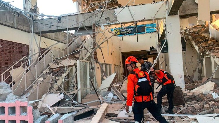 INDONESIA-QUAKE