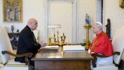 Leó pápa és Joseph Aoun libanoni köztársasági elnök megbeszélése a Vatikánban