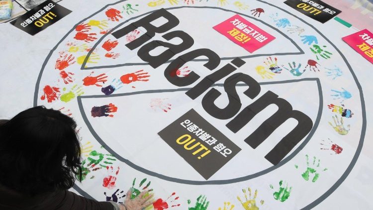 വംശീയ വിവേചനത്തിനെതിരായ പോരാട്ടം കൊറിയയിൽ 