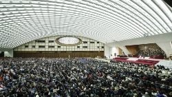 Viena no vispārējām audiencēm Pāvila VI zālē. Ilustratīvs attēls