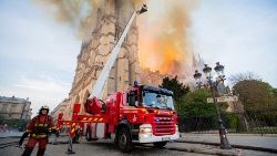 Do dziś nie udało się ustalić przyczyny pożaru w katedrze Notre Dame w Paryżu 