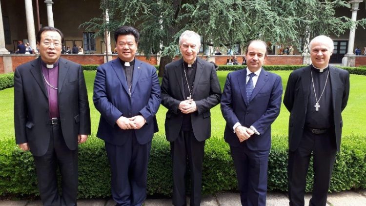 Vaticano: prima volta 2 vescovi Cina con Parolin dopo intesa