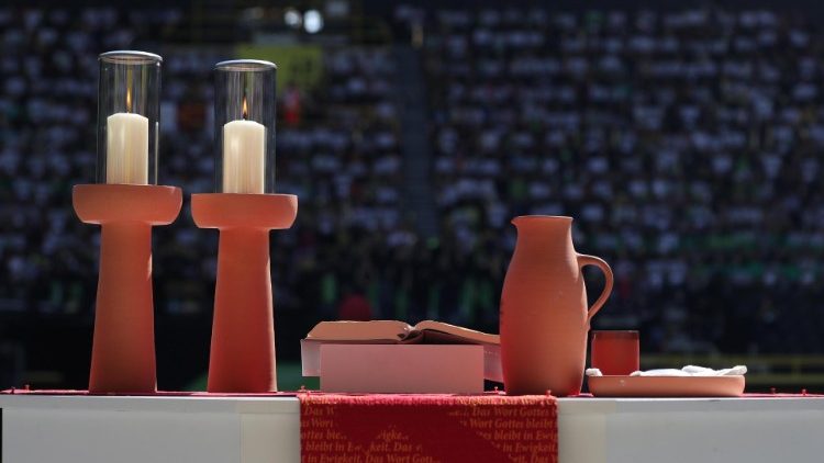 Der bayerische Landesbischof schließt Wunder in der Ökumene nicht aus