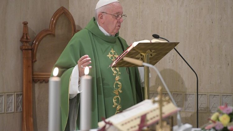 Papież: Bóg kocha z czułością nawet największych grzeszników