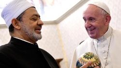Đức cố Giáo hoàng Phanxicô và Đại Imam Ahmed al-Tayed của Al-Azhar