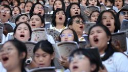 Chor bei einer Heiligen Messe in Bangkok