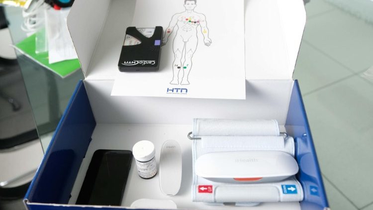 Un servizio di telemedicina a disposizione dei medici (Ansa)