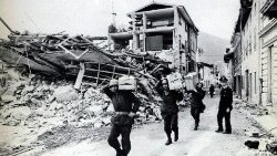 Soldiers at work in the earthquake-hit zone, May 1976