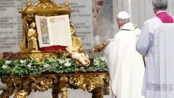 Pope Francis celebrates the Epiphany mass