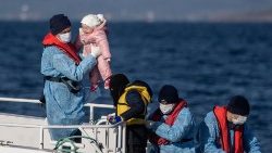 तुर्की तटरक्षक बल ने भूमध्य सागर में प्रवासियों को बचाया