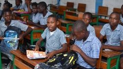 ஹெய்ட்டி பள்ளிக்குழந்தைகள் 