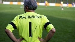 Papst Franziskus mag Fußball