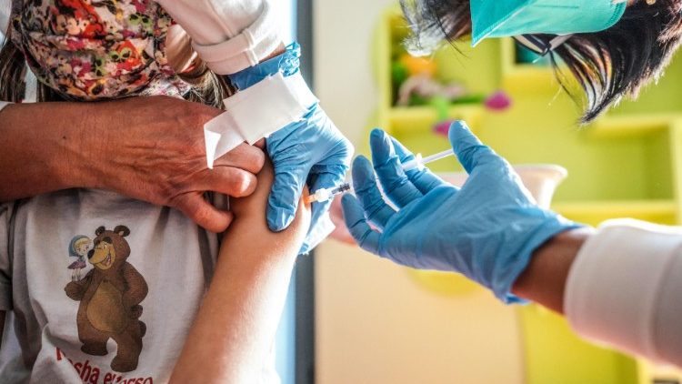 Torino, parte la campagna vaccinale ai bambini