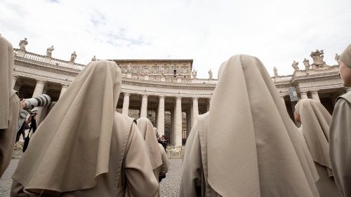 Pope Francis leads Regina Coeli prayer