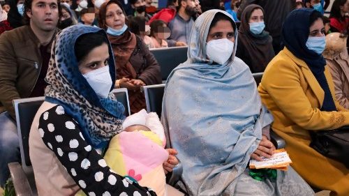 Humanitäre Korridore: 20 afghanische Flüchtlinge in Rom angekommen