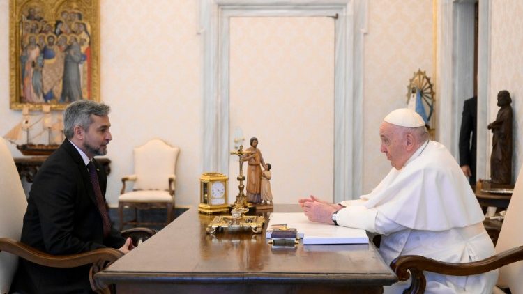 教宗接见巴拉圭总统贝尼特斯