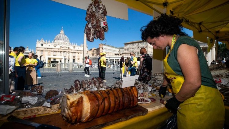 Waliligeuza Hekalu kuwa ni pango la wevi
