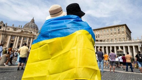 Papst zu Ukraine: Irrsinn der Gewalt beenden, dauerhafter Friede