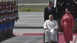 Papa Francesco arrivato in Mongolia