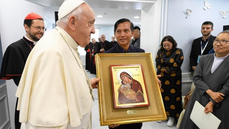 Pope Francis visits Mongolia