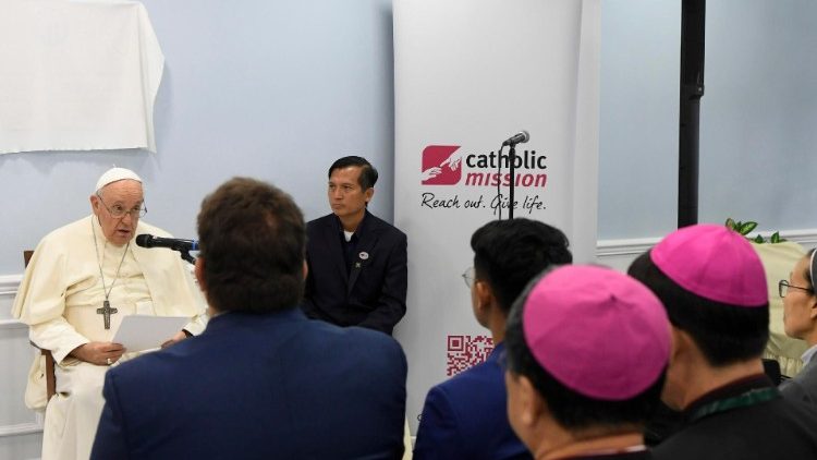 Pope Francis visits Mongolia