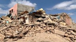 Ein zerstörtes Dorf im Atlasgebirge 