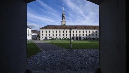 Schweiz: Externe bei Ermittlungen gegen Bischöfe gefordert