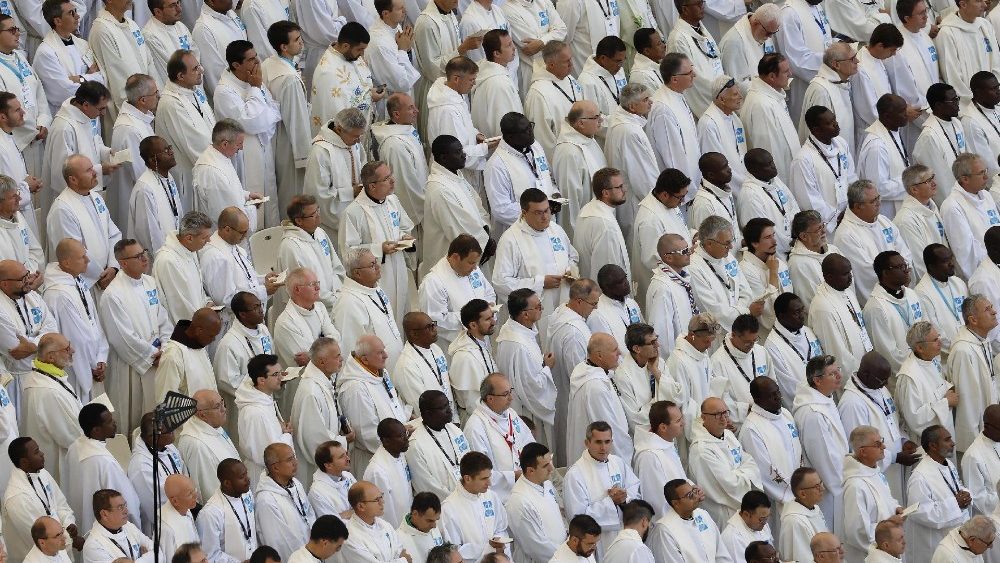 Святая Імша на стадыёне Веладром у Марсэлі