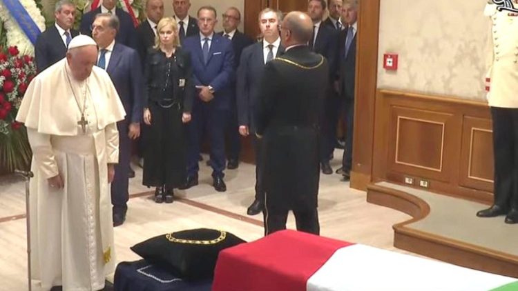 Le Pape rend un dernier hommage à Giorgio Napolitano