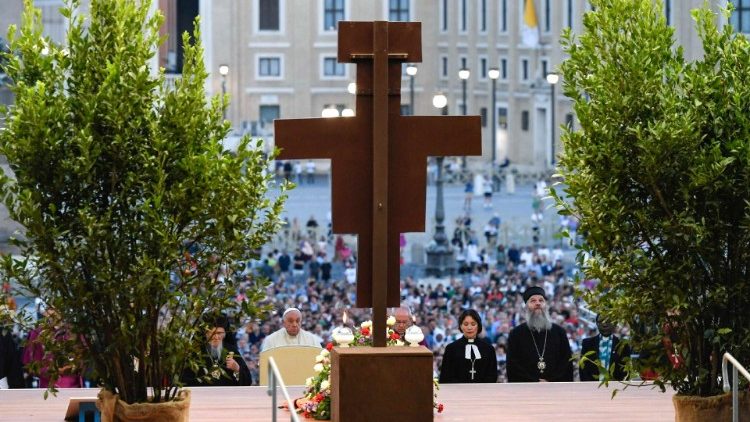 ஒன்றினைந்து செபிப்போம் செபவழிபாட்டின்போது திருத்தந்தை பிரான்சிஸ்  