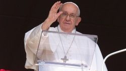 Il Papa, liberate gli ostaggi, corridoi umanitari a Gaza