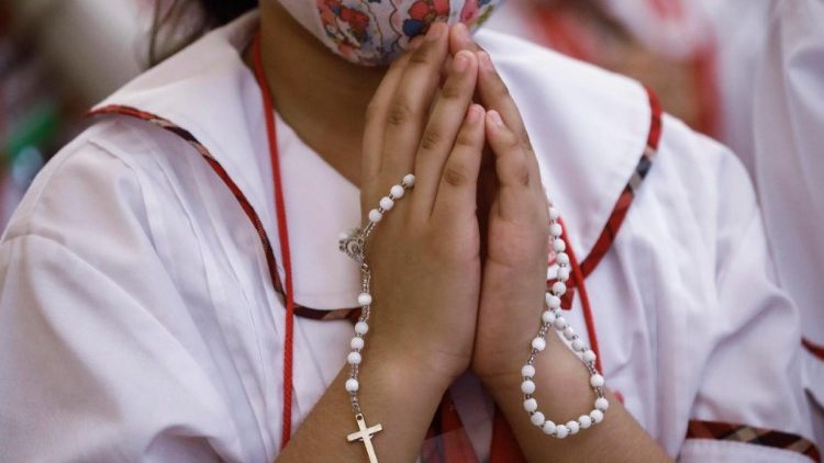 Global initiative 'One Million Children Praying the Rosary' in Philippines