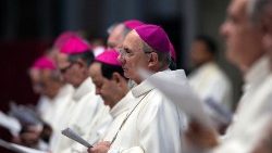 உலக ஆயர்கள் மாமன்றத் திருப்பலி 