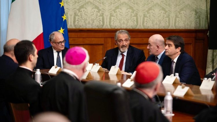 총리 관저 키지궁에서 열린 양자회담