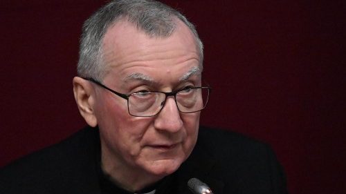 Cardinal Parolin: Protect the dignity of children in the age of AI