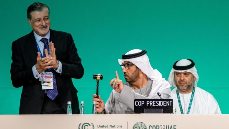 Mwenyekiti wa COP28 akishangilia kuhusu makubaliano ya mpito 