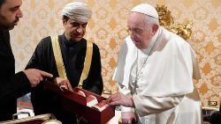 Franziskus mit dem Botschafter des Oman
