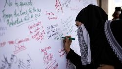 പലസ്തീൻ ജനതയോടുള്ള ഐക്യദാർഢ്യം പ്രകടനം