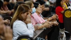 Catholic communities dedicating events of prayer and fasting for political change in Philippines