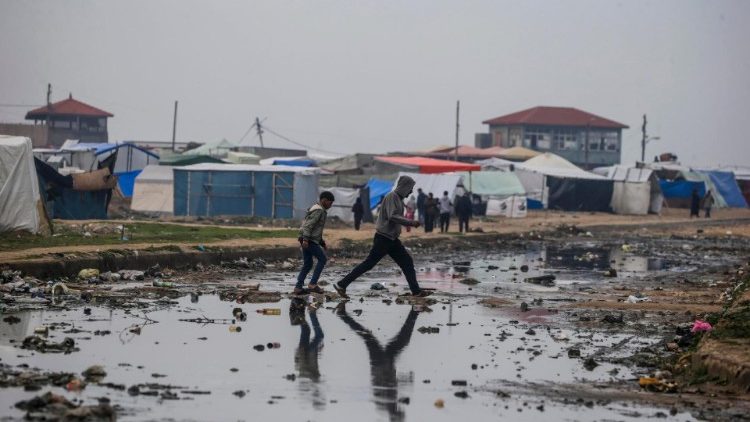 Displaced Palestinians in the southern Gaza Strip