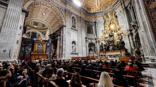 Una precedente edizione delle "Lectio Petri" all'Altare della Cattedra della Basilica di San Pietro