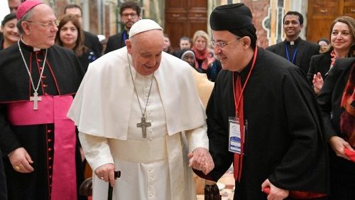 Папа: женщины умеют отражать Божественную святость в мире