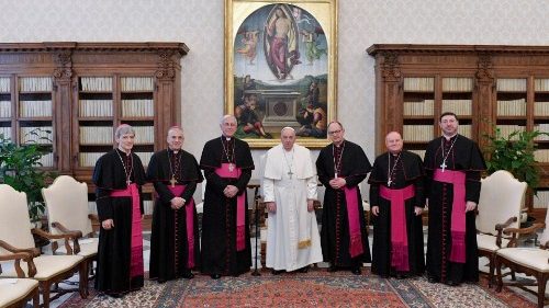 El Papa invita a los obispos de Umbria a ser cercanos al Pueblo de Dios