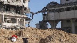 After two-week operation Israeli Forces withdraw from Al-Shifa Hospital of Gaza 