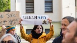 Demonstranten gegen die AfD am 18. April in Halle