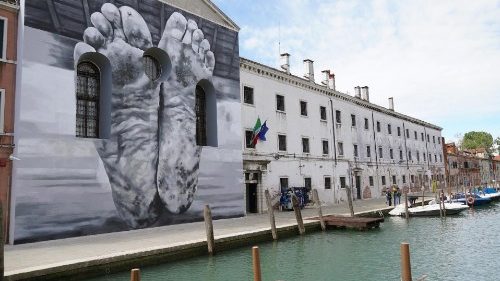 Le Pape à Venise fait rentrer l’art en prison et signe la transfiguration de l’intime