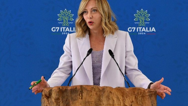 رئيسة الوزراء ميلوني تؤكد للبابا أن إيطاليا تدعم جهود الكرسي الرسولي لصالح السلام