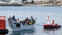 Wahamiaji na wakimbizi.