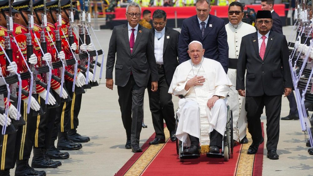 Pope Francis departs Indonesia