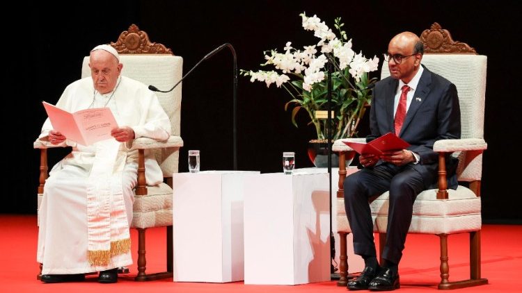 सिंगापुर के राष्ट्रपति के साथ सन्त पापा फ्राँसिस, 12.09.2024